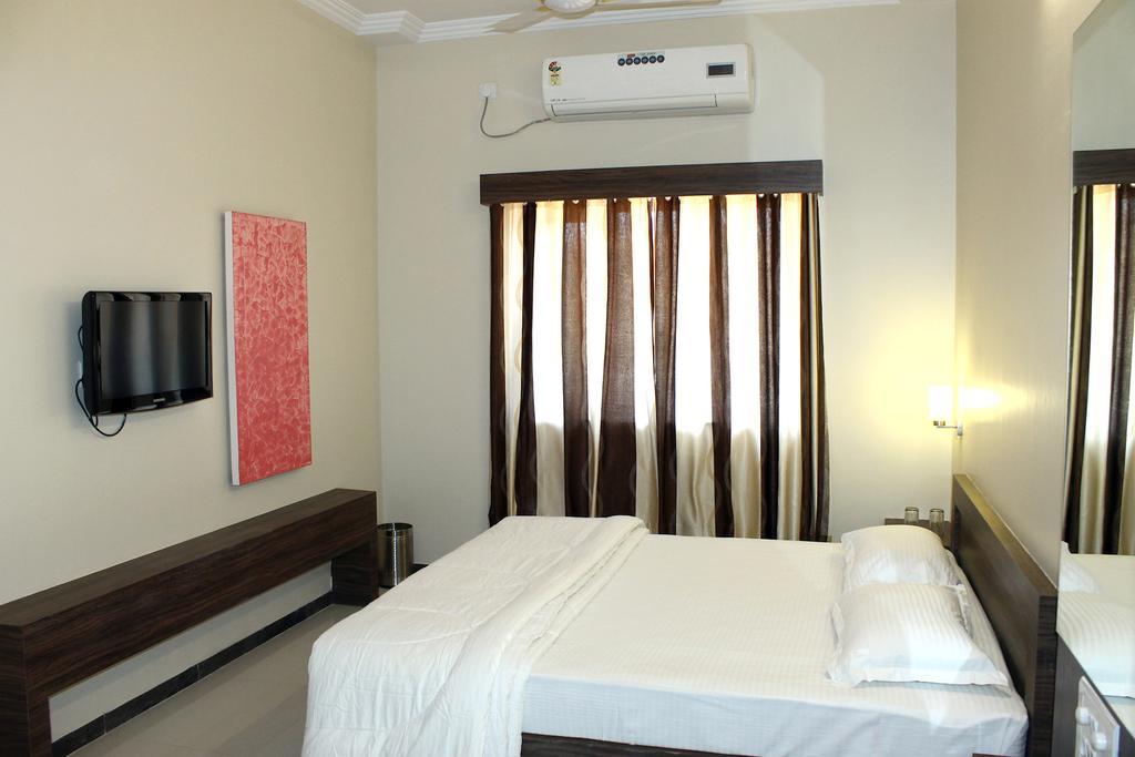 Oyo 4316 Hotel Sai Empire Shirdi Rom bilde