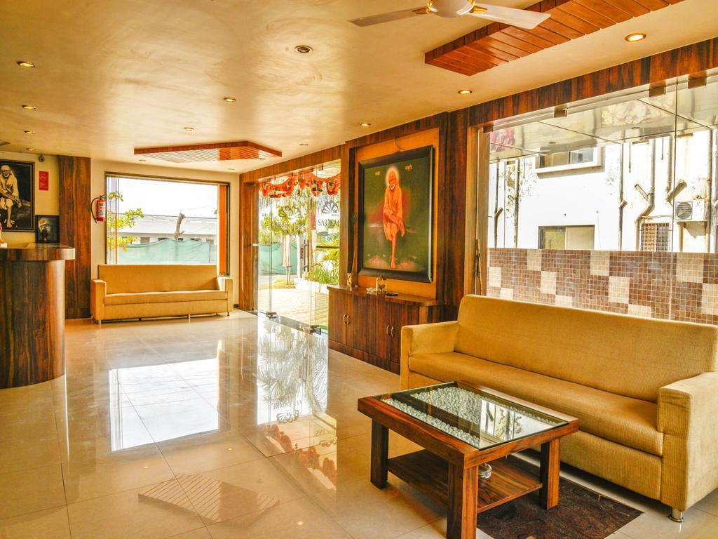 Oyo 4316 Hotel Sai Empire Shirdi Eksteriør bilde
