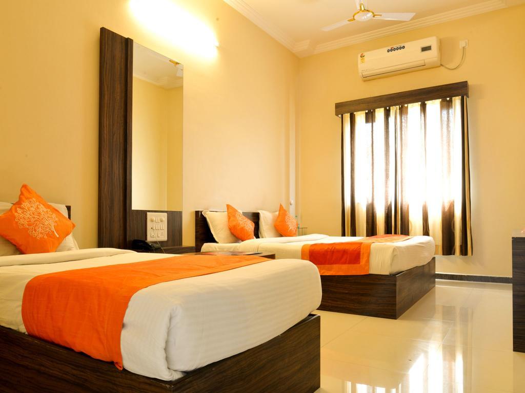 Oyo 4316 Hotel Sai Empire Shirdi Eksteriør bilde