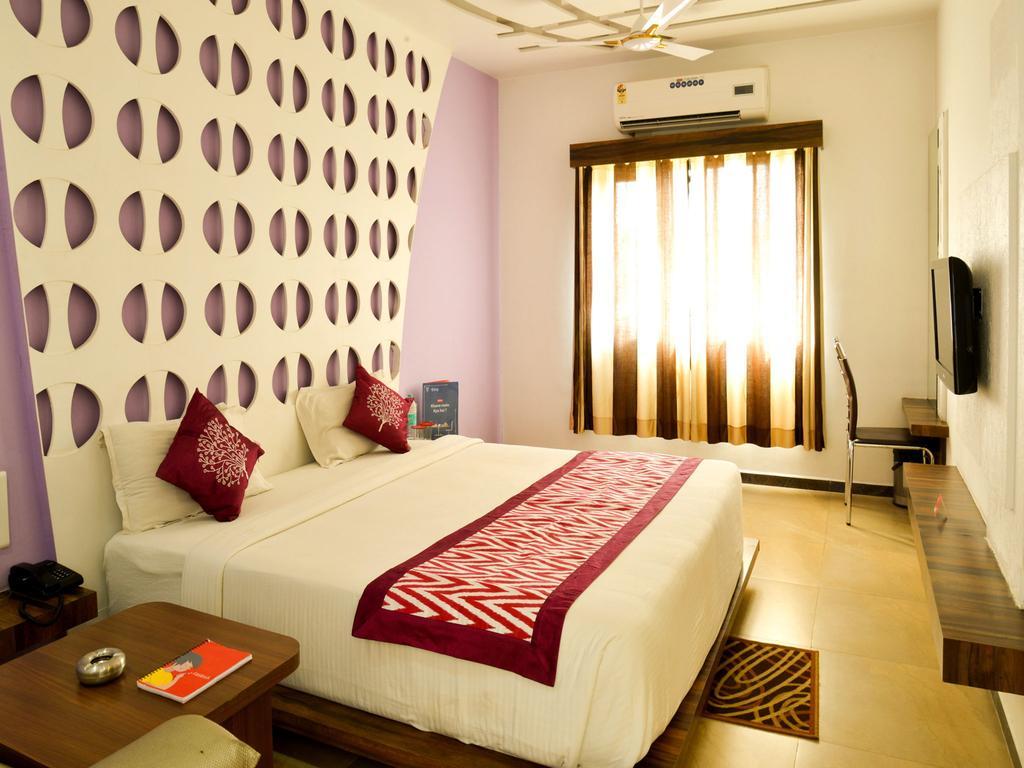 Oyo 4316 Hotel Sai Empire Shirdi Eksteriør bilde