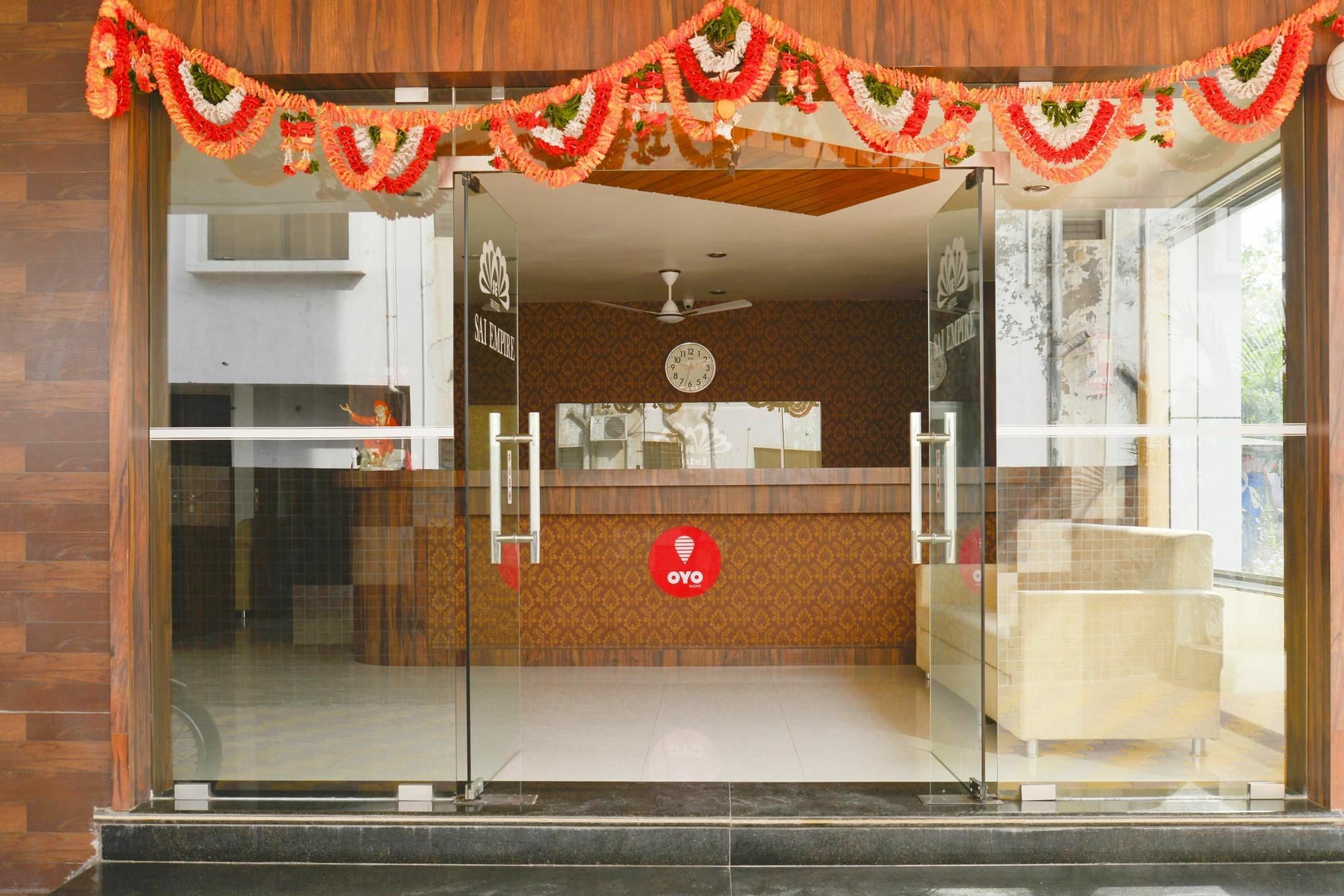 Oyo 4316 Hotel Sai Empire Shirdi Eksteriør bilde